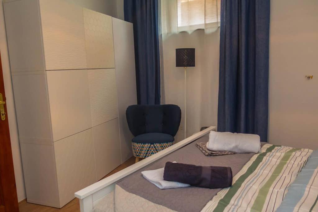 Teubel Apartman 2 เซแกชแฟเฮร์วาร์ ภายนอก รูปภาพ