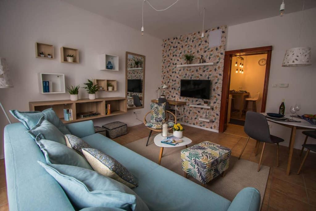 Teubel Apartman 2 เซแกชแฟเฮร์วาร์ ภายนอก รูปภาพ